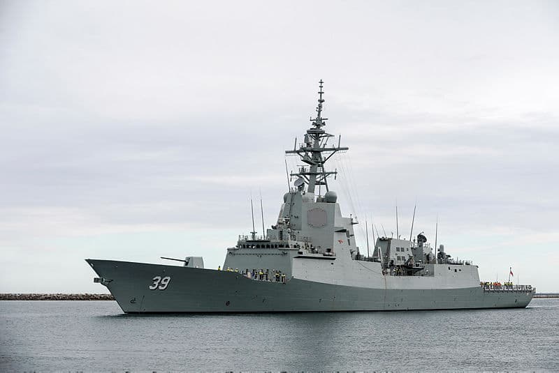 Australijski niszczyciel rakietowy HMAS Brisbane przeszedł próby morskie