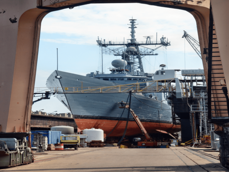 PGZ Stocznia Wojenna / Portal Stoczniowy