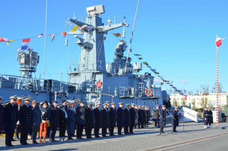 3. Flotylla Okrętów 48 lat / Portal Stoczniowy