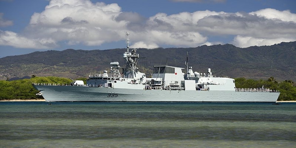 Kanadyjski program utrzymania w służbie fregat typu Halifax.