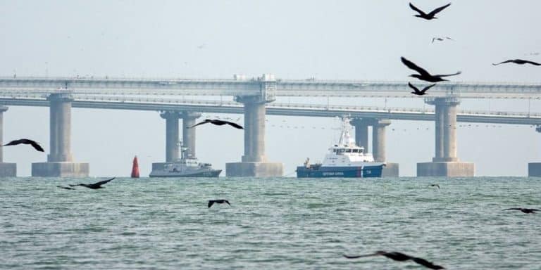 Rosja zwróciła Ukrainie okręty wojenne / Portal Stoczniowy