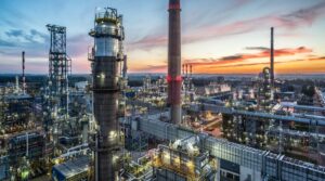 Grupa Lotos rozpoczyna postój remontowy / Portal Stoczniowy