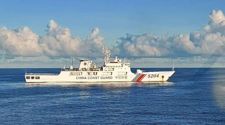 Wtargnięcie chińskiego okrętu na akwen należący do Indonezji / Portal Stoczniowy