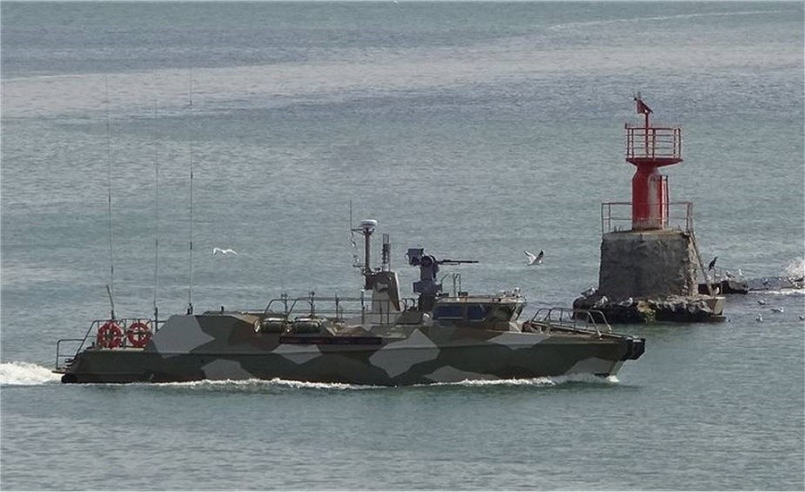 16 listopada do służby w rosyjskiej flocie wcielono kuter szturmowy typu Raptor