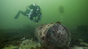 Morskie farmy wiatrowe na Bałtyku. Zagrożenia chemiczne i konwencjonalne / Portal Stoczniowy