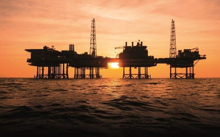 Kolejne wzrosty cen ropy na amerykańskiej giełdzie / Portal Stoczniowy