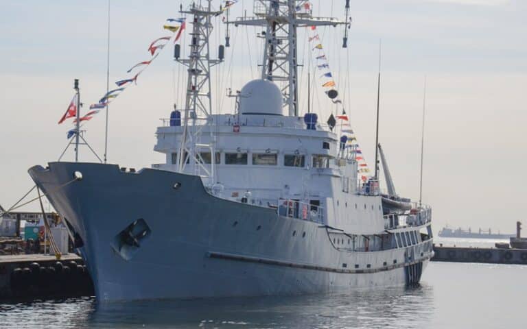 ORP Hydrograf – 45 lat pod biało-czerwoną banderą / Portal Stoczniowy