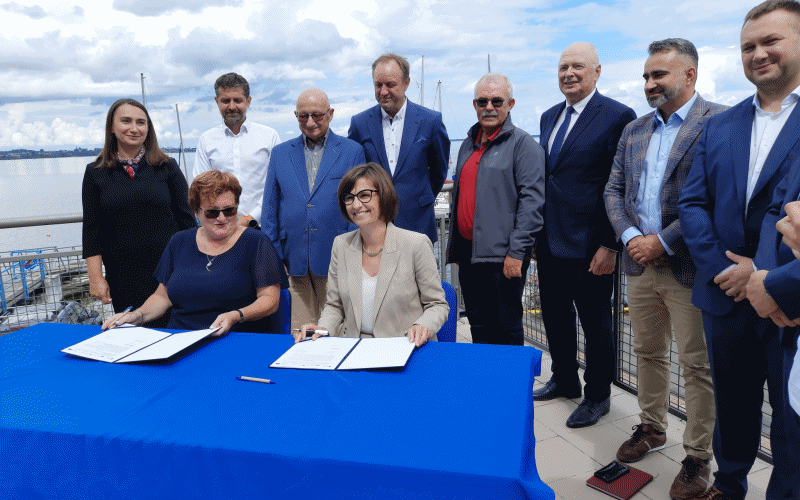 Podpisano umowę na przebudowę Portu w Pucku