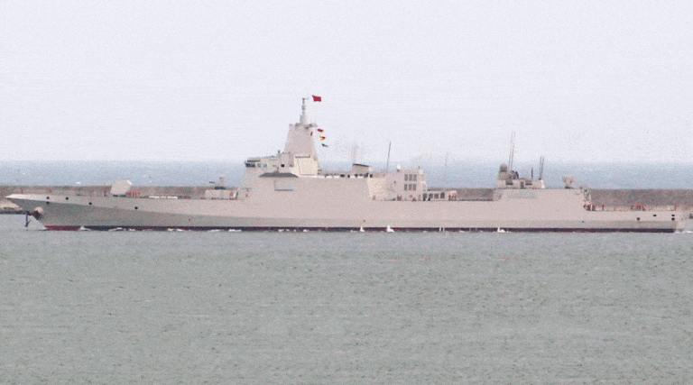 Anshan 鞍山 - czwarty chiński niszczyciel typu 055 przekazany do służby w PLAN / Portal Stoczniowy