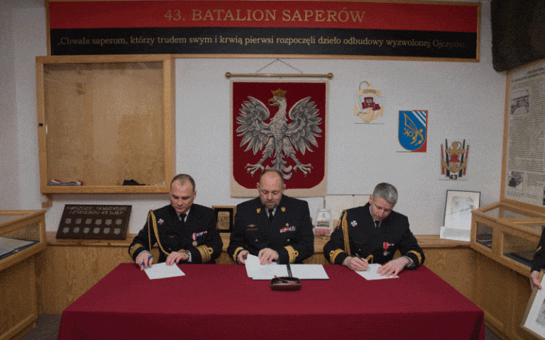 Przekazanie obowiązków dowódcy 43. batalionu saperów FOW / Portal Stoczniowy
