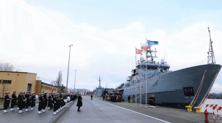 Przekazanie dowodzenia w Komendzie Portu Wojennego Świnoujście / Portal Stoczniowy