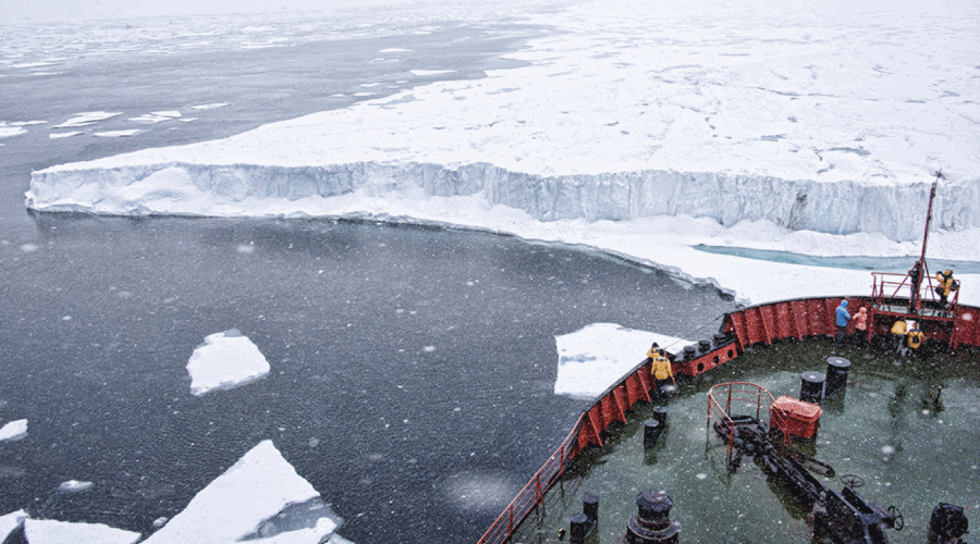 Arktyczne wybrzeże Rosji zmniejsza się rocznie o 7 tys. hektarów