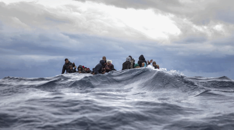 Zatonięcie statku z migrantami u wybrzeży Tunezji