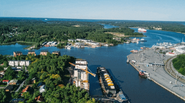 Pogłębianie toru wodnego Świnoujście-Szczecin prawie ukończone / Portal Stoczniowy