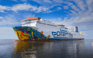Polferries pomaga obywatelom ukrainy / Portal Stoczniowy
