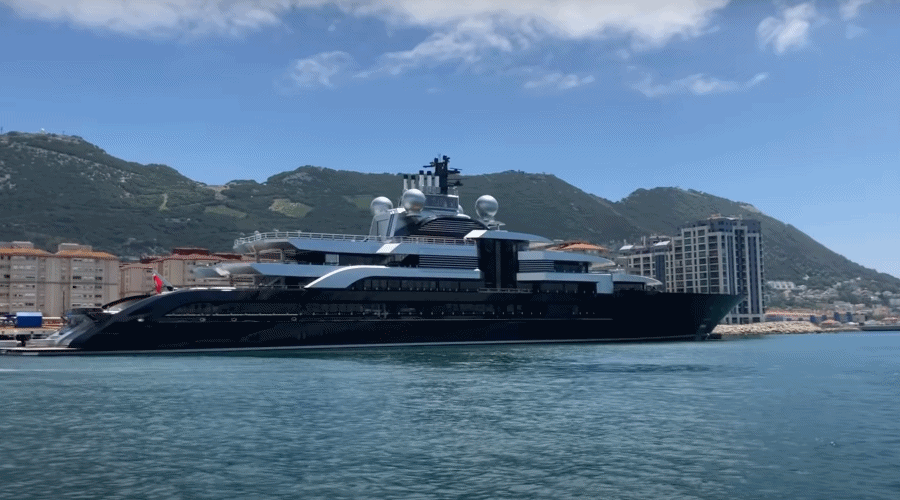 Luksusowy jacht wpływowego rosyjskiego oligarchy Sieczina zarekwirowany w Hiszpanii