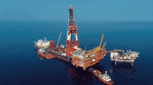 Chińska firma naftowa CNOOC wycofa się z Kanady w obawie przed sankcjami / Portal Stoczniowy