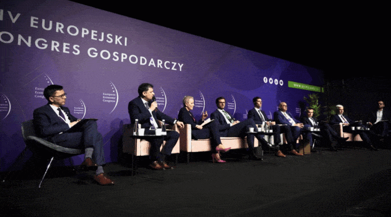 Rozwój morskiej energetyki wiatrowej na EKG 2022 / Portal Stoczniowy