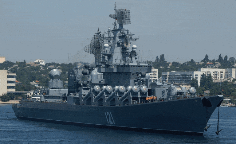 Flagowy okręt rosyjskiej marynarki wojennej „Moskwa” / Portal Stoczniowy