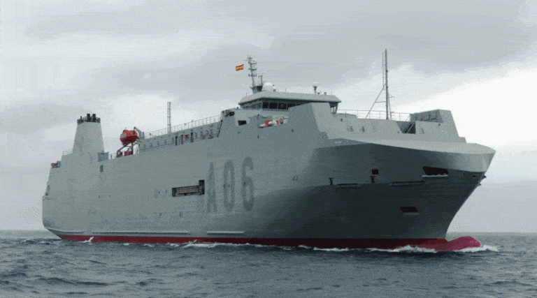 Hiszpański okręt ze sprzętem wojskowym dla Ukrainy dopłynął do Gdyni / Portal Stoczniowy