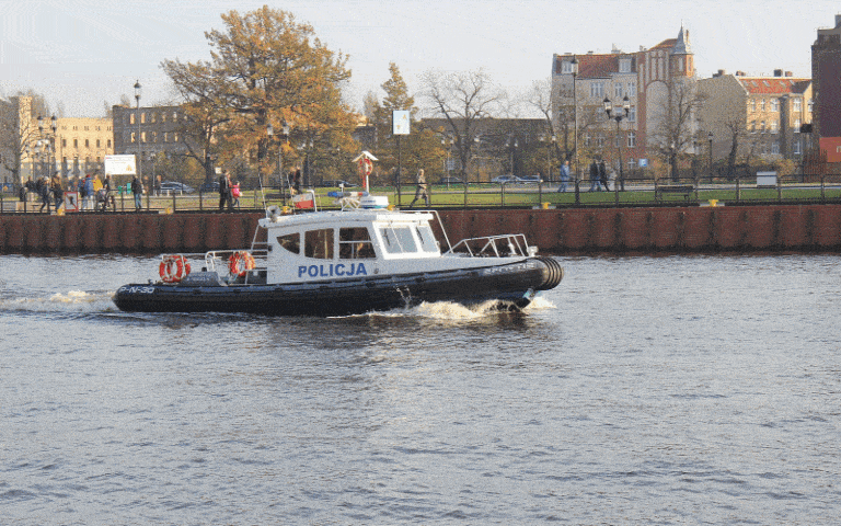 Policja rozpoczyna sezon wodny na jeziorach Mazur i Warmii / Portal Stoczniowy