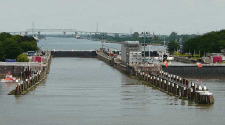 Kanał Kiloński otwarty po usunięciu wycieku ropy / Portal Stoczniowy