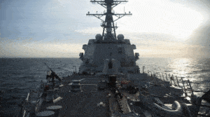Przejście niszczyciela US Navy przez Cieśninę Tajwańską / Portal Stoczniowy