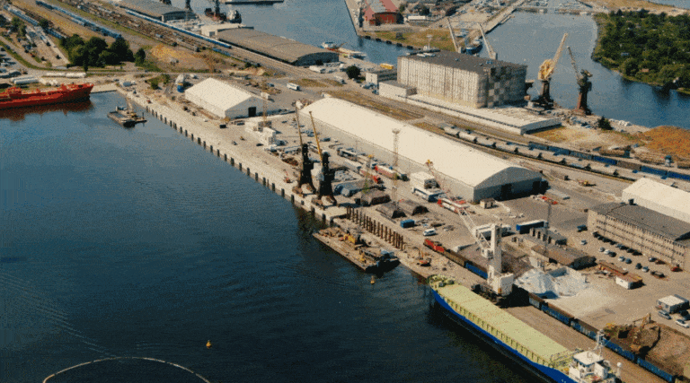 nabrzeże czeskie / Portal Stoczniowy