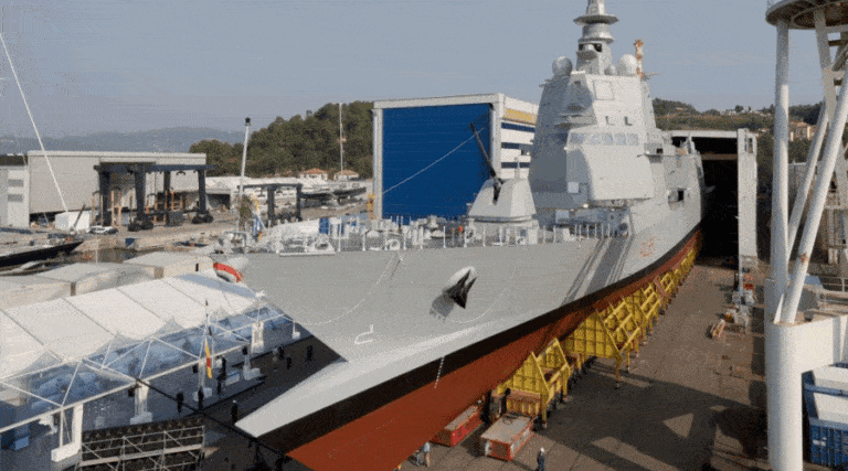 Wodowanie kolejnej fregaty Ruggiero di Lauria / Portal Stoczniowy