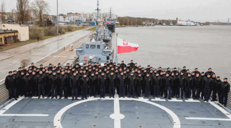 Po 165 dniach służby PKW Czernicki 2023 wraca do kraju / Portal Stoczniowy