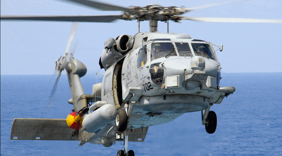 US Navy odzyskuje śmigłowiec MH-60R Sea Hawk / Portal Stoczniowy