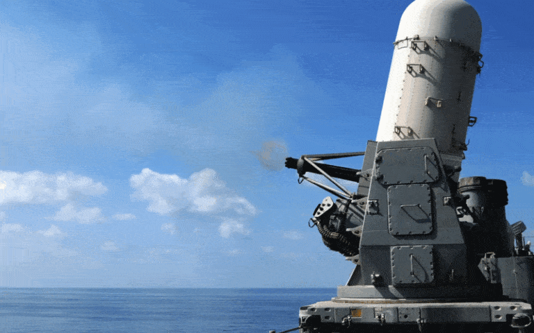 Mk 15 Phalanx vs rakieta Huti: Ostateczne Starcie Technologii na Morzu Czerwonym / Portal Stoczniowy