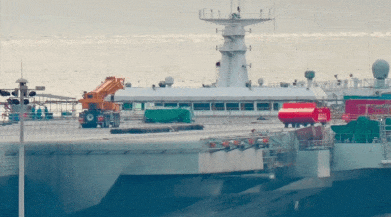 Przełomowe katapulty elektromagnetyczne na lotniskowcu ChRL / Portal Stoczniowy