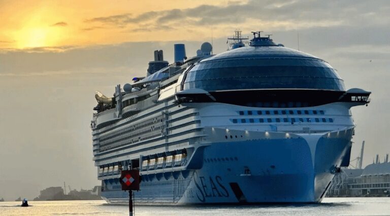 Rekordowy popyt na rejsy wycieczkowe: Royal Caribbean poszukuje pracowników / Portal Stoczniowy