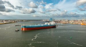 Globalny handel LNG: Wpływ zbiornikowców na gospodarki i energetykę / Portal Stoczniowy