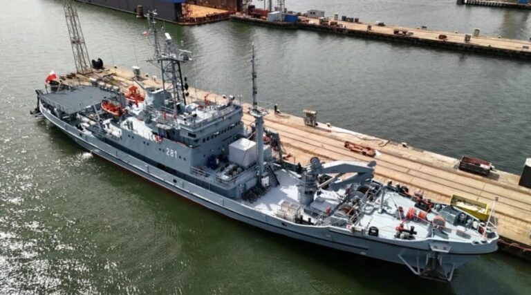 ORP Piast powraca do służby. Wstyd i ulga po latach opóźnień / Portal Stoczniowy