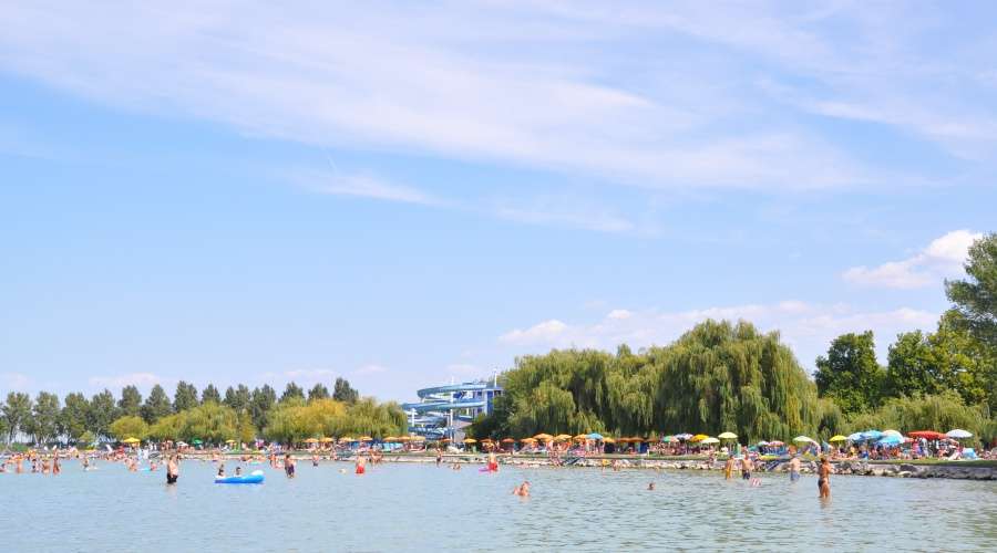 Adriatyk i Balaton coraz częstszym wyborem na wyjazdy zagraniczne / Portal Stoczniowy