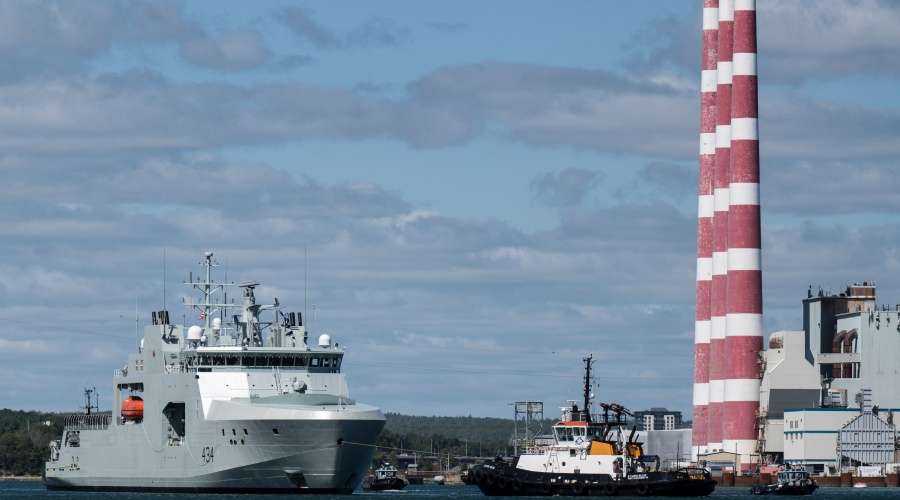 Nowy kanadyjski patrolowiec HMCS Frédérick Rolette w służbie / Portal Stoczniowy