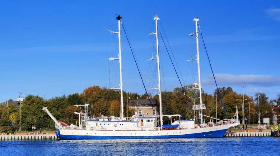 Statek badawczy "Oceania" - jutro decyzja o przyszłości jednostki / Portal Stoczniowy