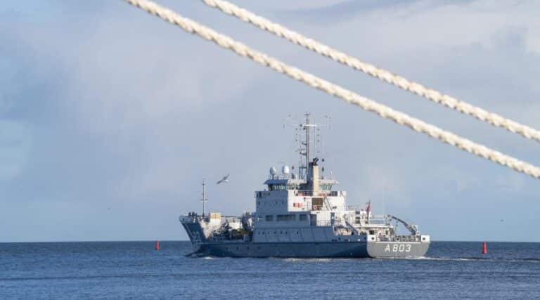 Królestwo Niderlandów przejmuje dowodzenie SNMCMG1: HNLMS Luymes na czele sił przeciwminowych NATO / Portal Stoczniowy