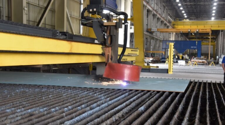 Austal USA rozpoczyna budowę barki LCU 1712 dla US Navy / Portal Stoczniowy