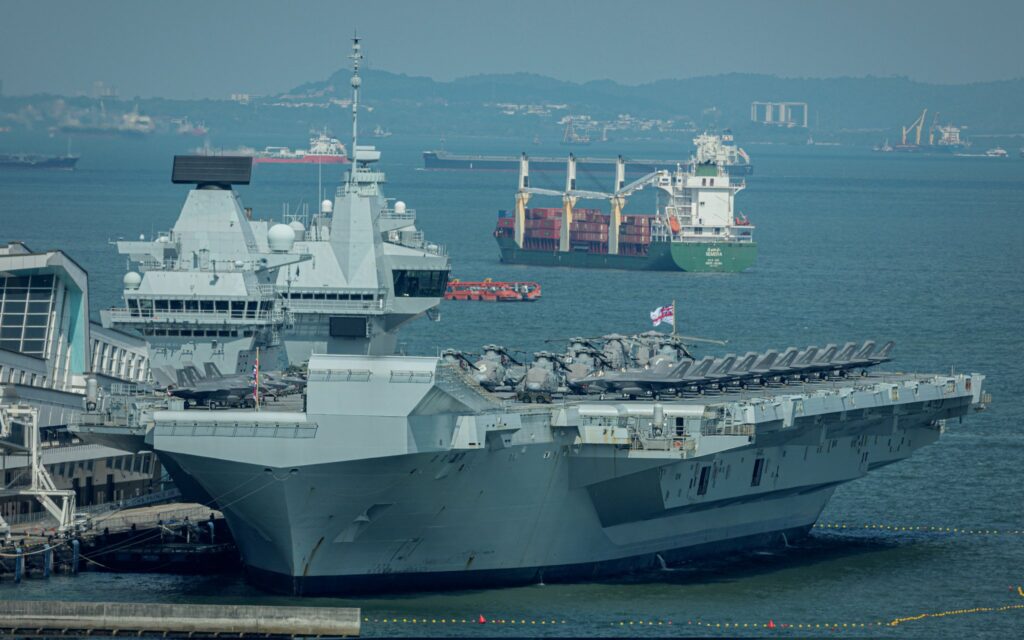 HMS Prince of Wales w Singapurze - projekcja siły w regionie Indo-Pacyfiku / Portal Stoczniowy