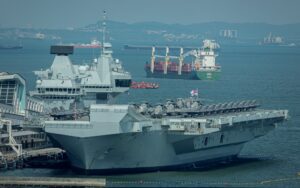 HMS Prince of Wales w Singapurze - projekcja siły w regionie Indo-Pacyfiku / Portal Stoczniowy