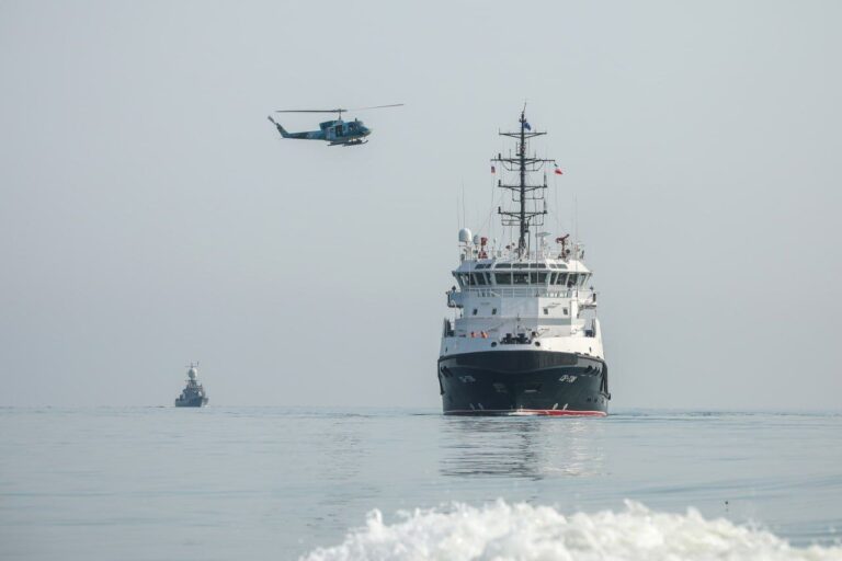 Irańsko-rosyjskie manewry na Morzu Kaspijskim i rysa w sojuszu / Portal Stoczniowy