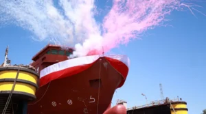 Wodowanie pierwszego Delfina w Stoczni Remontowej / Portal Stoczniowy