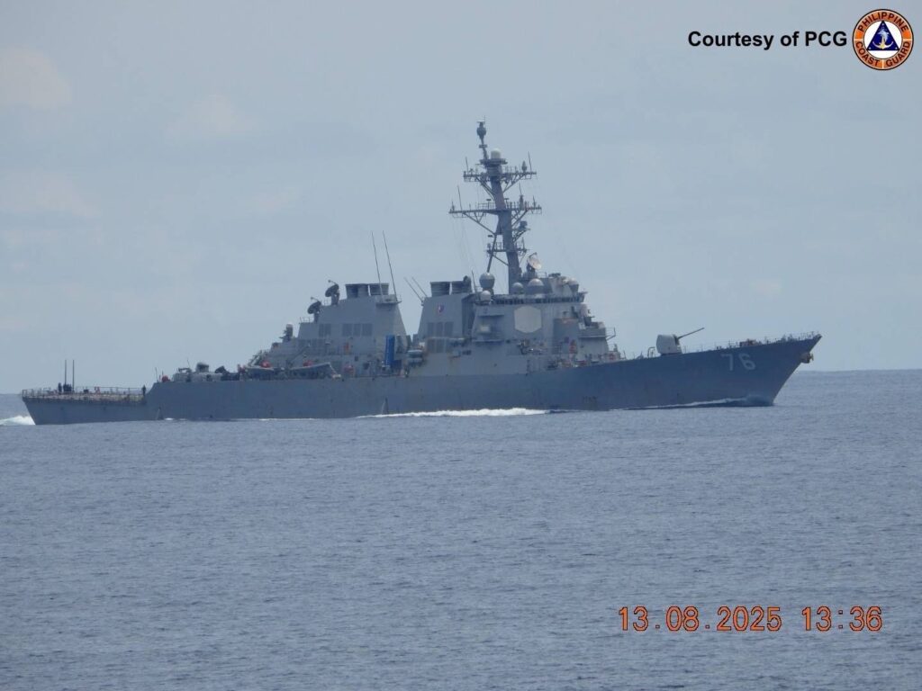 Ławica Scarborough punktem zapalnym. Niszczyciel US Navy wkracza do gry / Portal Stoczniowy