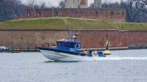 Reakcja służb i pijany kapitan kontenerowca w Porcie Gdańsk / Portal Stoczniowy