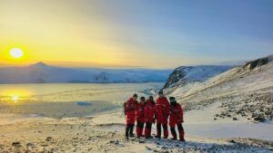 Polarna codzienność: życie i badania na stacji badawczej Króla Sejonga / Portal Stoczniowy
