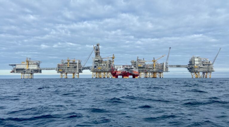 ORLEN podpisał długoterminową umowę na dostawy ropy z Equinorem / Portal Stoczniowy