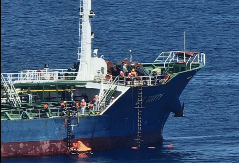 Pożar na pokładzie tankowca GT Unity i dramatyczna akacja ratunkowa / Portal Stoczniowy